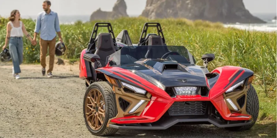 2022 Polaris Slingshot Signature LE будет выглядеть еще привлекательнее