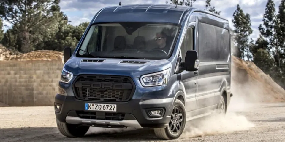 Мужественный Ford Transit Trail может появиться в США.