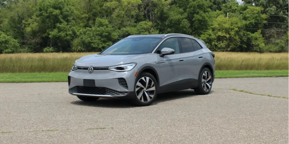 Обзор VW ID.4 2022 года | Отличный в управлении, раздражающий в использовании