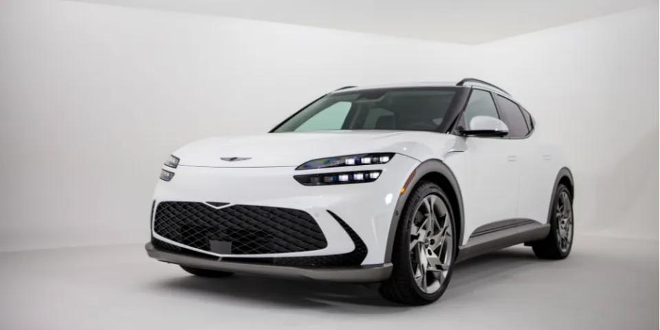12 крутых особенностей Genesis GV60