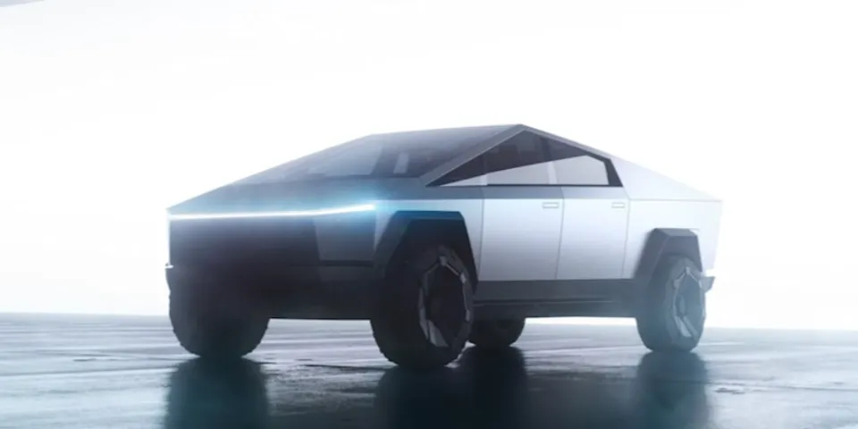Элон Маск говорит, что Tesla Cybertruck будет иметь четырехмоторный вариант