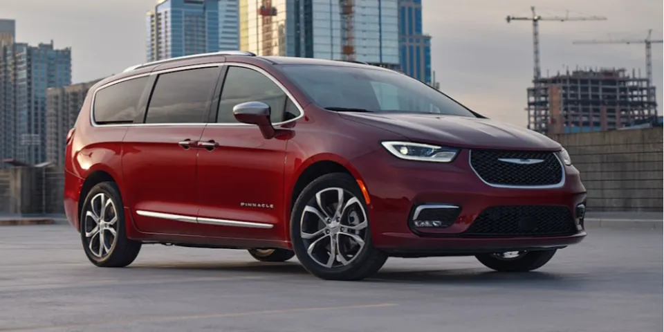 Chrysler Pacifica 2022 года подорожает до $38 160