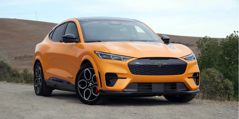 Ford Mustang Mach-E GT Первый обзор | Электрический удар