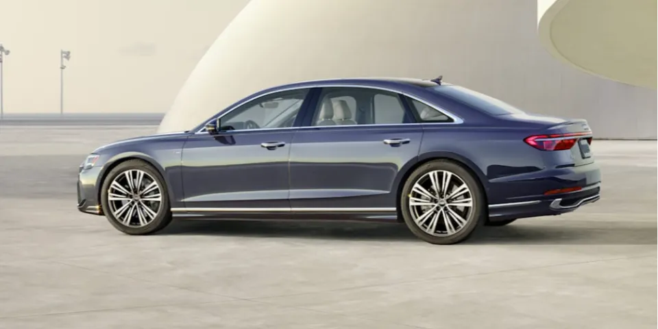 Модельный ряд Audi A8 2022 года уменьшается, становится немного более причудливым