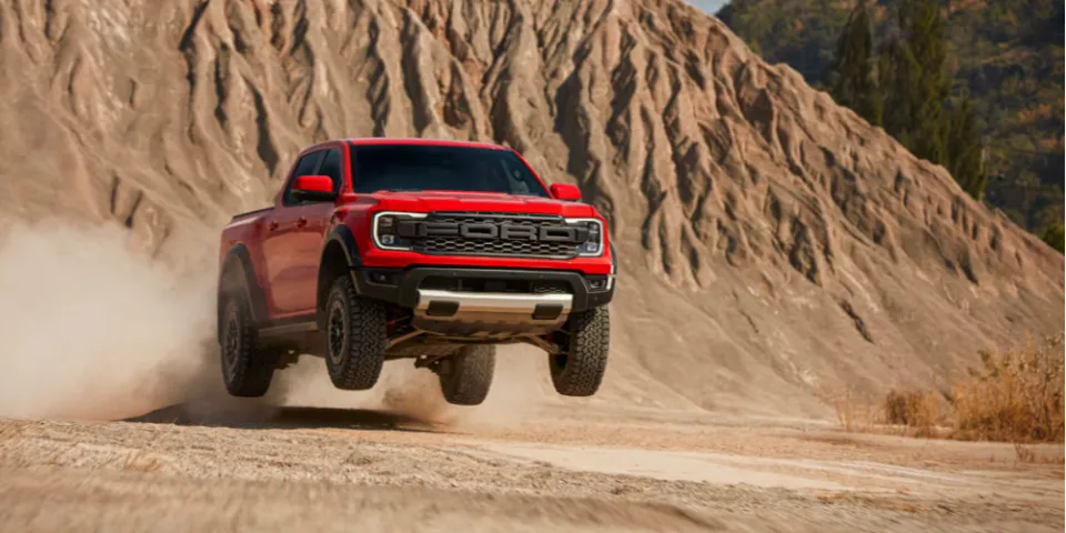 Ford Ranger Raptor 2023 года с турбированным V6