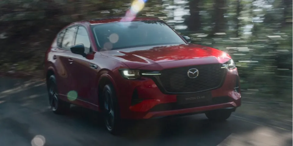 Mazda CX-60 с заднеприводной трансмиссией и двигателем PHEV