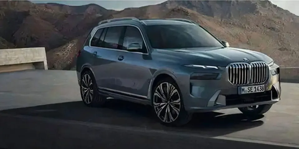 BMW X7 предположительно просочился на белорусский сайт BMW