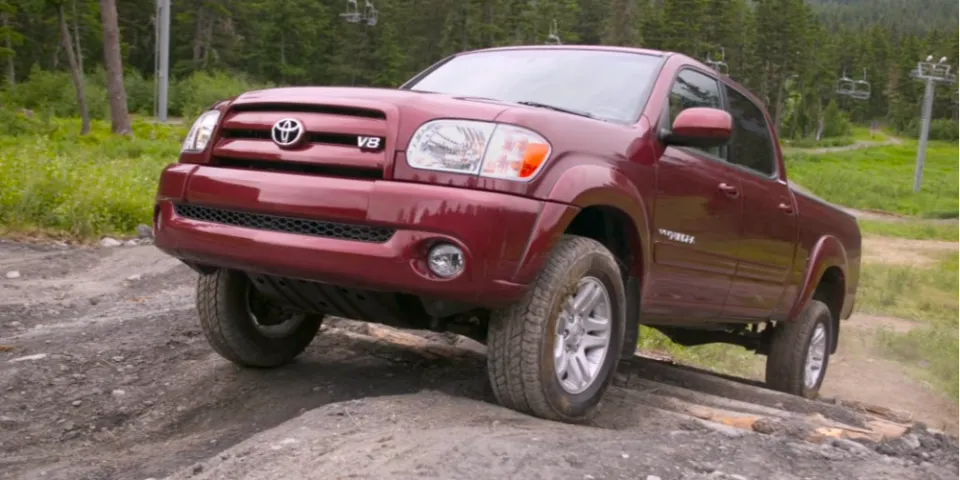 Toyota Tundra 2000-2006 | Обзор подержанных авто