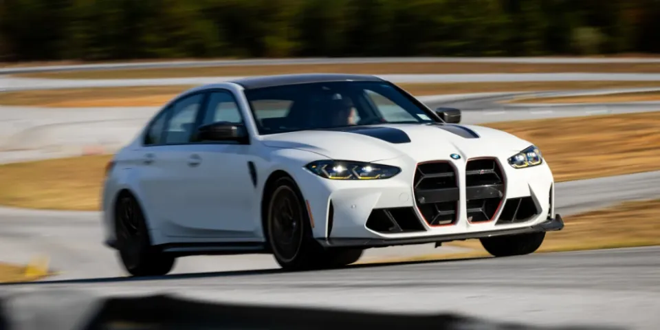 2024 BMW M3 CS : Когда назвать автомобиль "увлекательным" недостаточно