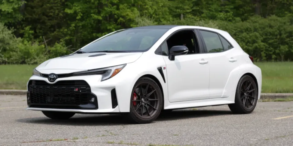 Тест Toyota GR Corolla 2023 Morizo Edition: Необычайно редкий, необычайно хороший