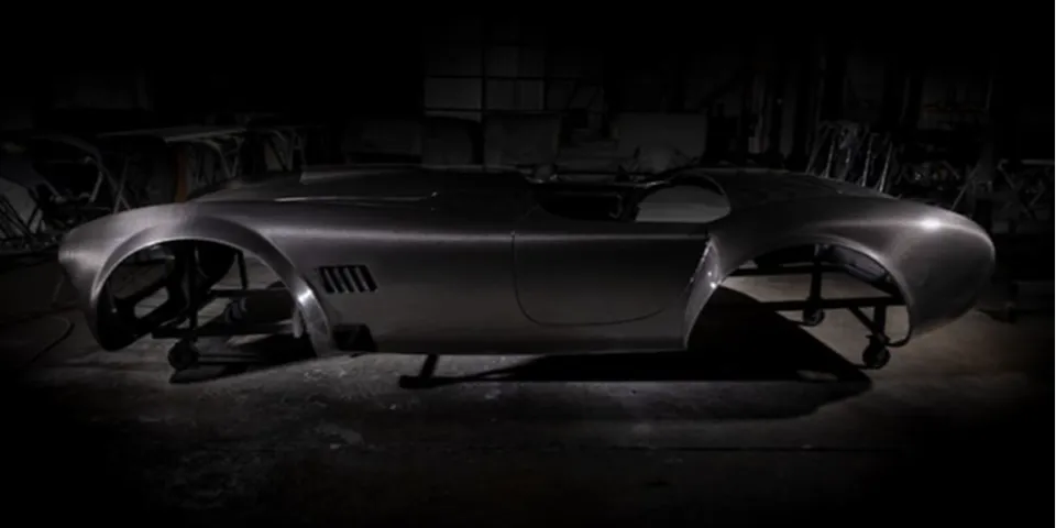 Shelby предлагает углепластиковую Cobra за 1 миллион долларов