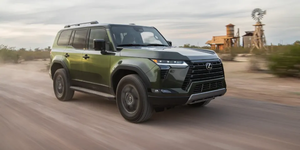 Обзор Lexus GX 2024 года: Extreme Makeover SUV Edition