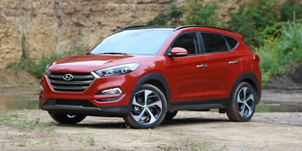 Hyundai отзывает еще почти 100 000 моделей Tucson и Sonata Hybrids в связи с опасениями пожара