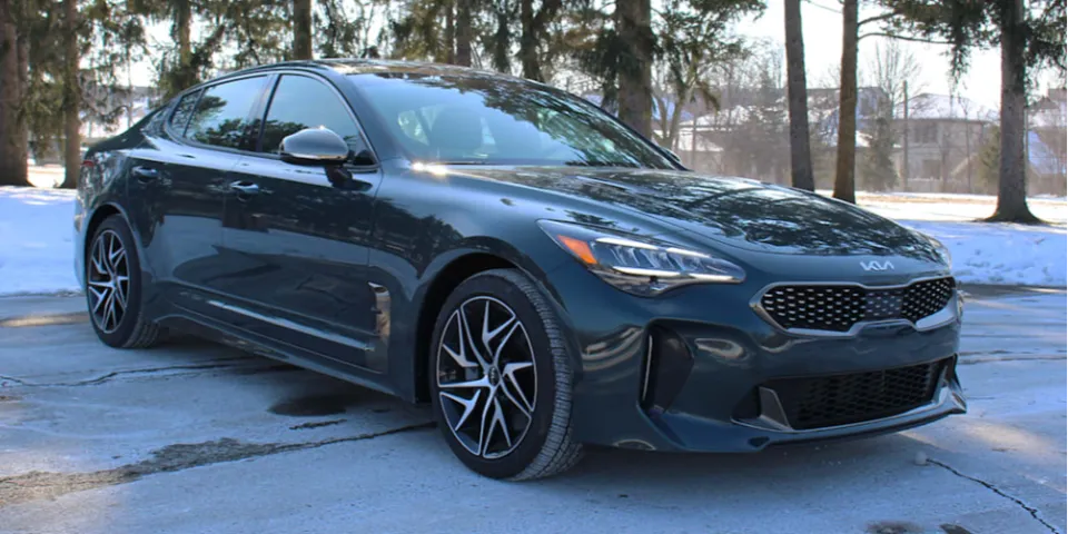 Обзор 2022 Kia Stinger GT-Line | Это не просто дешевый Stinger