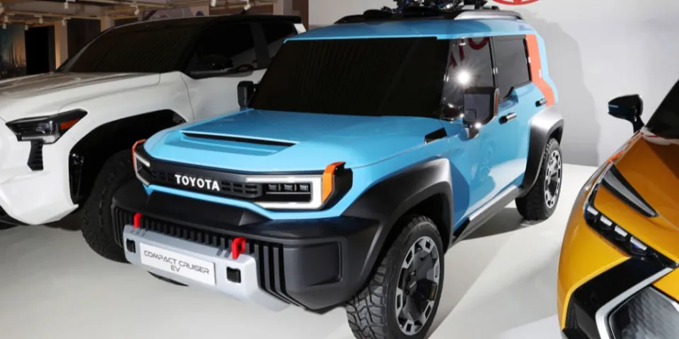 Toyota Compact Cruiser EV показывает возрожденный электрический FJ Cruiser