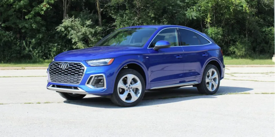 Обзор первой езды 2021 Audi Q5 и SQ5 Sportback | Бизнес спереди, спортивный сзади