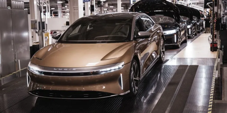 Начало производства Lucid Air с запасом хода, превышающим показатели Tesla