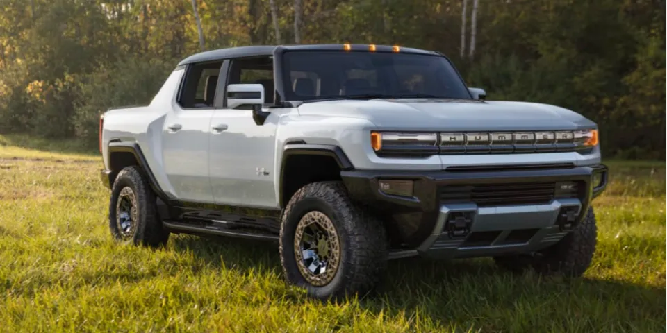 GMC Hummer Edition 1 2022 весит 4111 кг