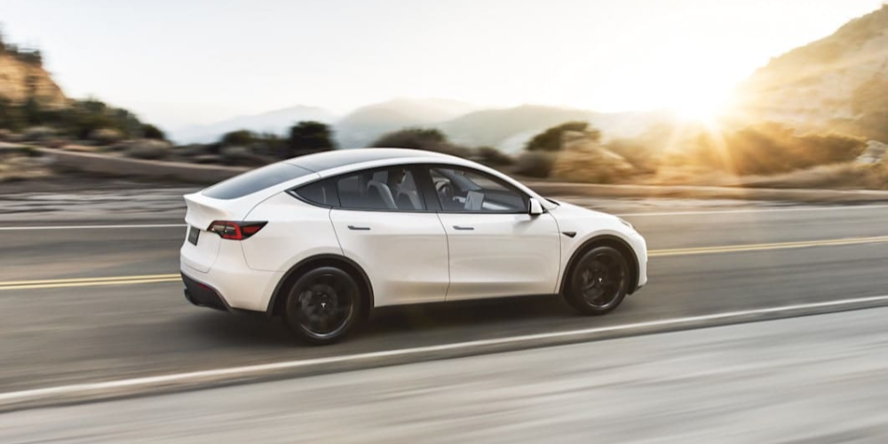 Tesla снова поднимает цены на Model Y и Model 3