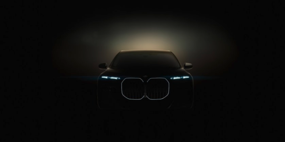 BMW 7 Series в 2024 году - технологическая новинка tour de force