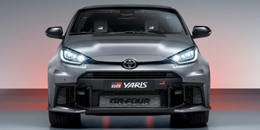 Новая Toyota GR Yaris 2024 года: более быстрые переключения передач и больше мощности для специального обновления